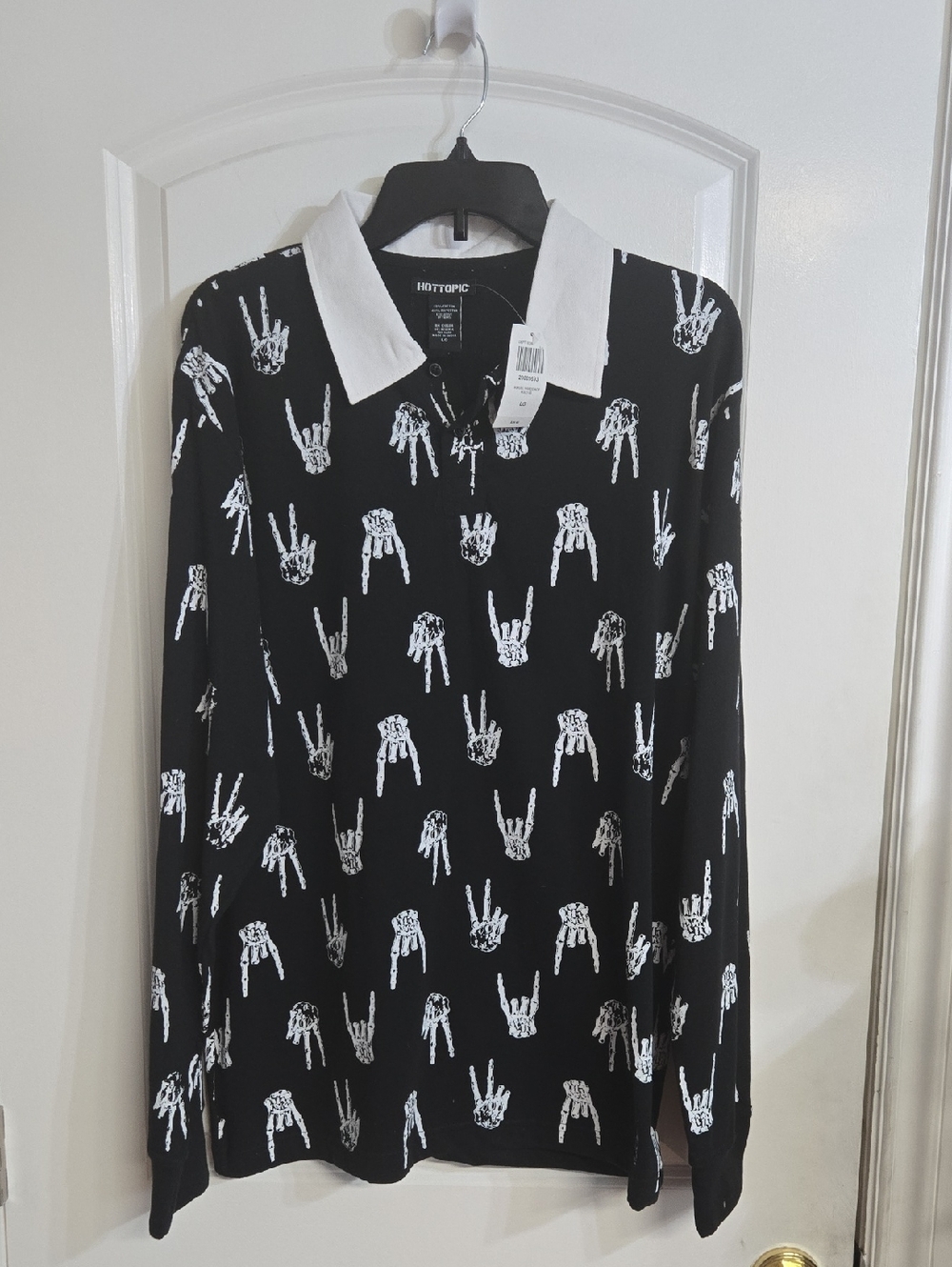 NWT! Hot Topic Black Long Sleeve Polo with White Skeleton Hand Print Large ☆